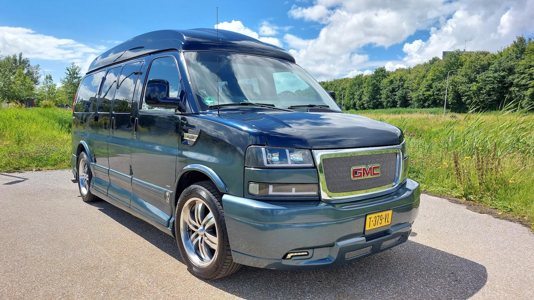 Chevrolet Chevy Van - USA 2013 GMC VAN V8 5.3 AWD LPG G3 en Echte Camper kenteken !! - AutoWereld.nl