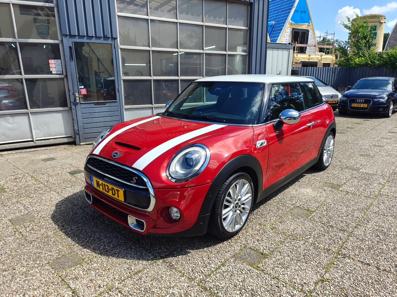 MINI Cooper S - Mini 2.0 2016 CRUISE/PDC/LMV/HALF LEDER/98000KM - AutoWereld.nl