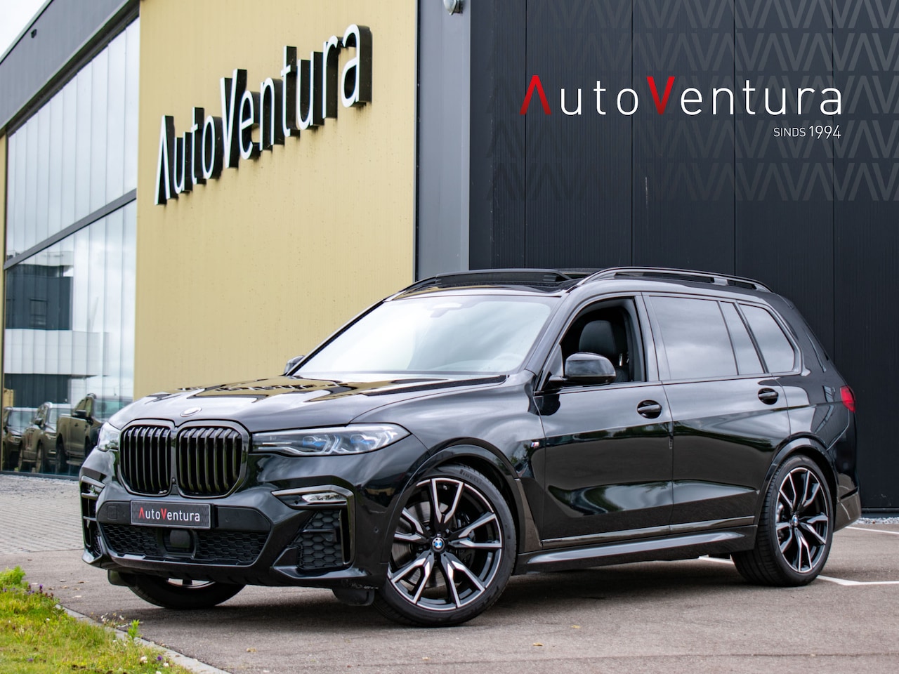 BMW X7 - xDrive40i M-Sport | Harman Kardon | Massage | Soft Close | Full option - AutoWereld.nl