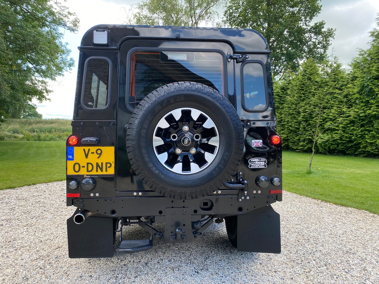 Land Rover Defender - 2.2 D SW 110" SE Winter pakket