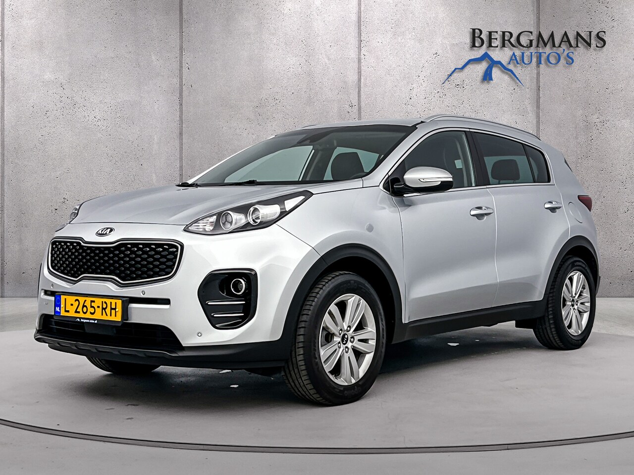 Kia Sportage - 1.6 GDI DynamicLine // LEDER // TREKHAAK // CAMERA // - AutoWereld.nl