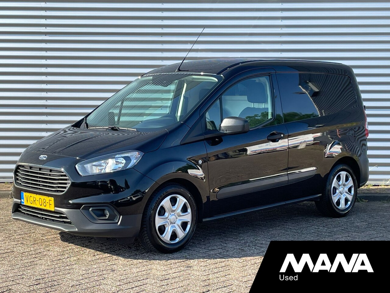 Ford Transit Courier - 1.0 Benzine 100PK Trend EcoBoost S&S Airco Navigatie Bluetooth - AutoWereld.nl