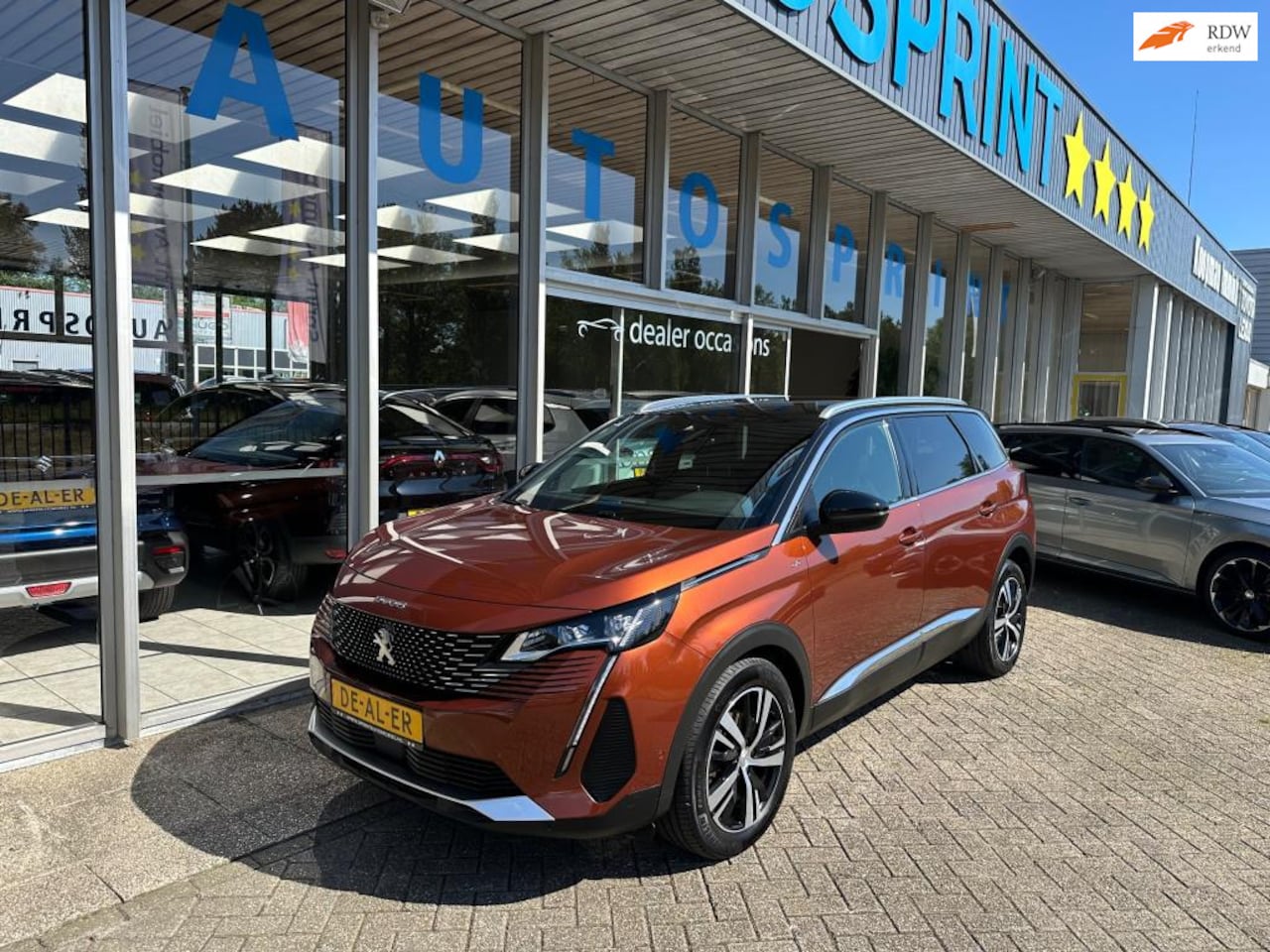 Peugeot 5008 - 1.2 PureTech GT-Line Avantage 7p 130pk / CARPLAY / LEDER / ACHTERUITRIJCAMERA - AutoWereld.nl