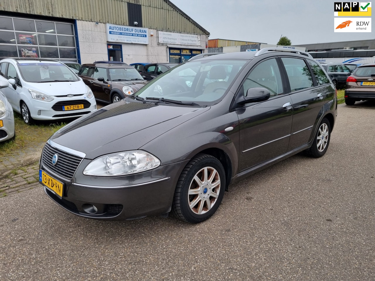 Fiat Croma - 2.2-16V Dynamic Automaat Clima Bj:2007 NAP! - AutoWereld.nl