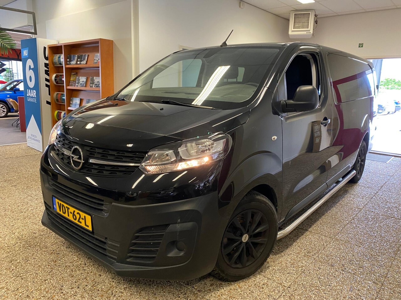 Opel Vivaro - 2.0 CDTI L3H1 DC Edition Automaat - AutoWereld.nl