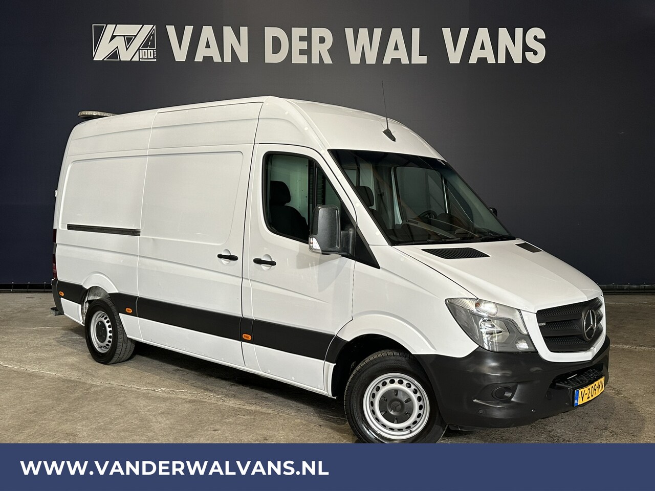 Mercedes-Benz Sprinter - 316 CDI 163pk L2H2 Euro6 Airco | 2800kg Trekhaak | Navigatie Cruisecontrol, Parkeersensore - AutoWereld.nl