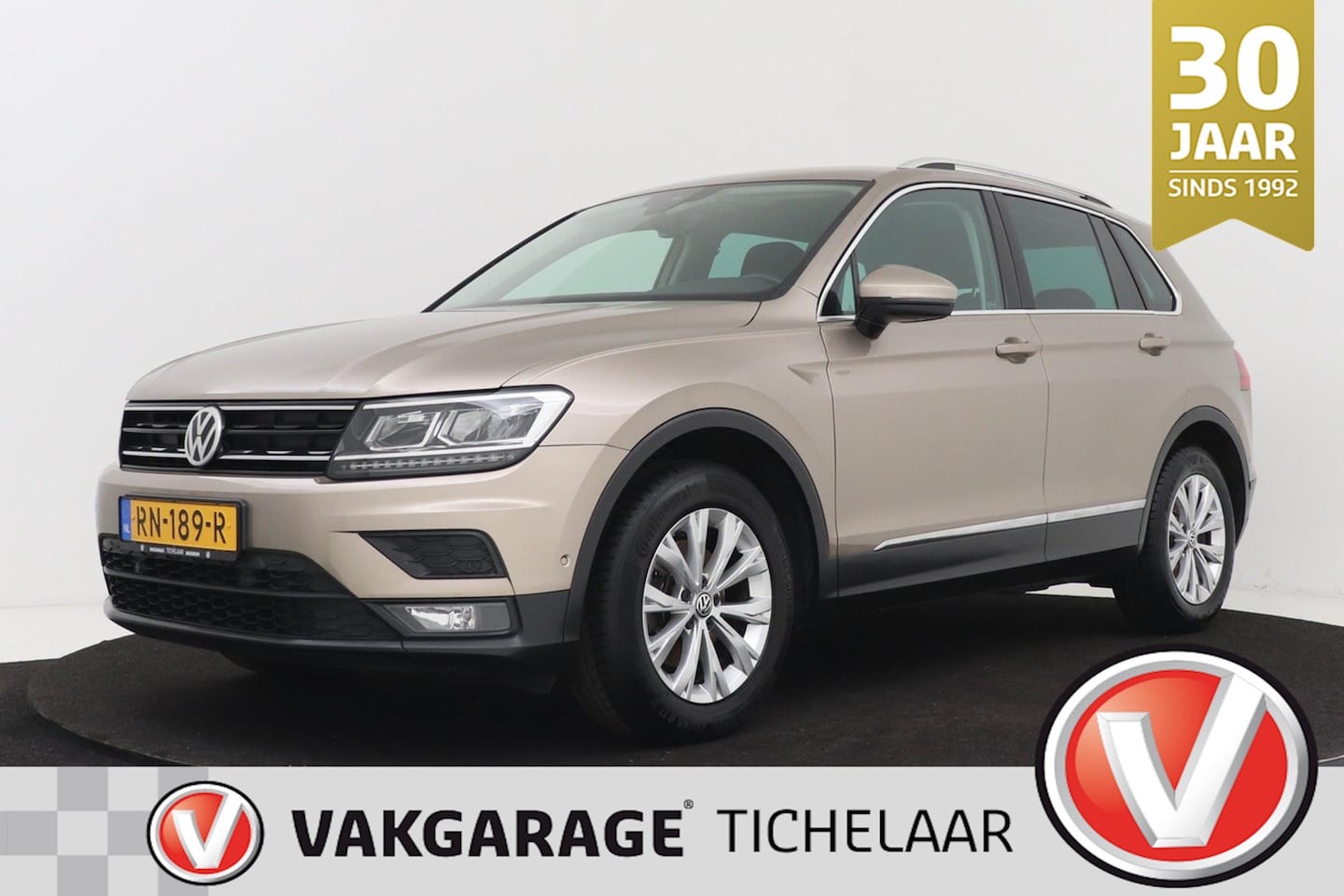 Volkswagen Tiguan - 1.4 TSI Comfortline Business | Trekhaak | Navi | Camera | Adap Cruise - AutoWereld.nl