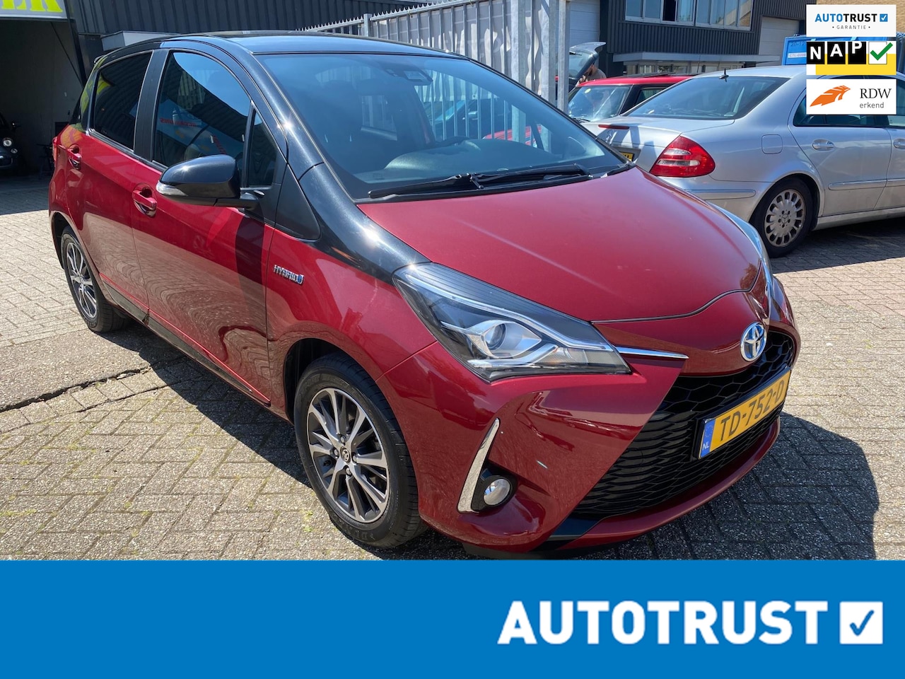 Toyota Yaris - 1.5 Hybrid Bi-Tone l AUTOMAAT - AutoWereld.nl