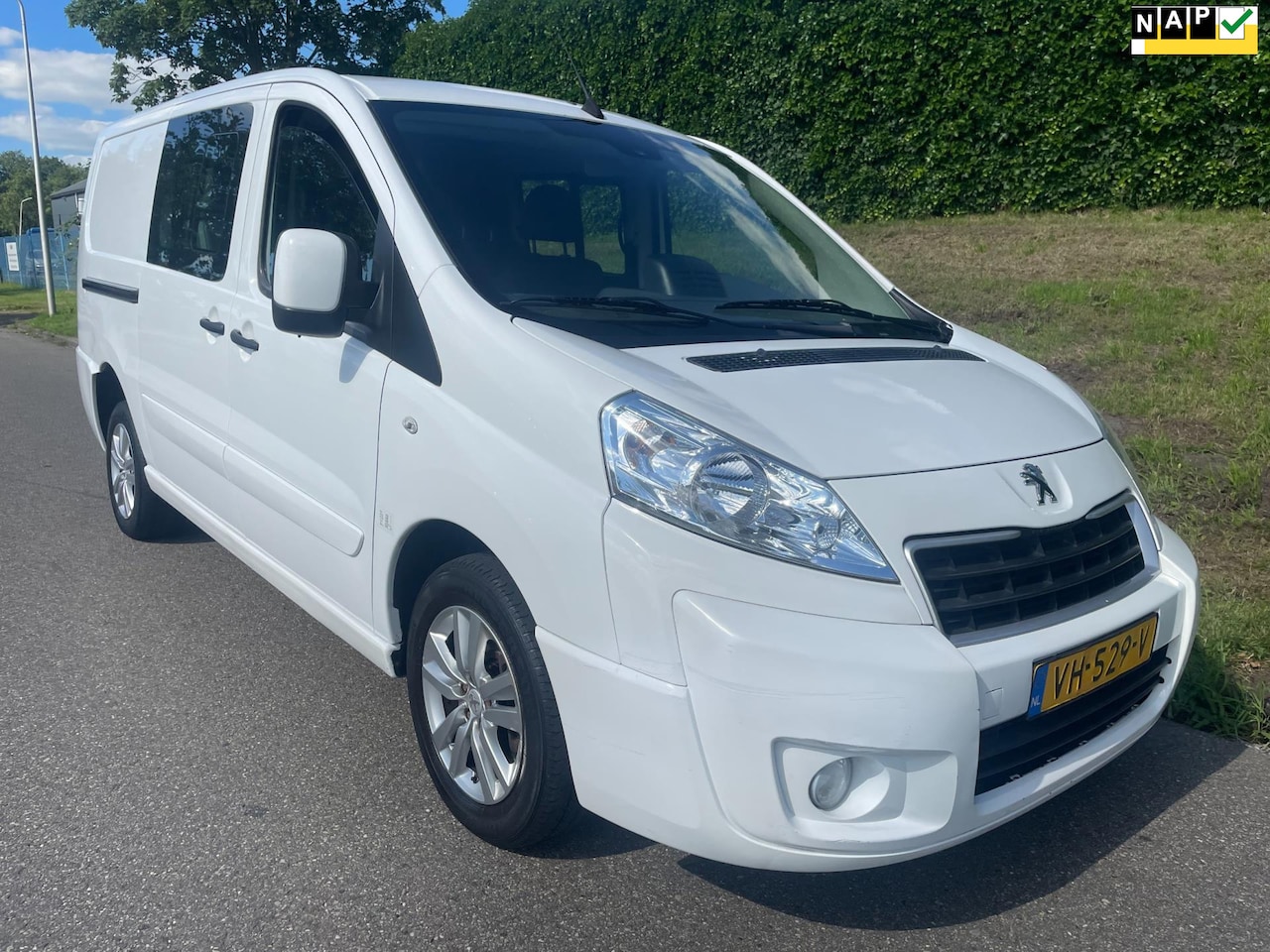 Peugeot Expert - 229 2.0 HDI L2H1 DC Navteq 2 - Airco - Navigatie - AutoWereld.nl