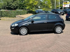 Fiat Punto Evo - 1.2 Active, bj.2010, kleur:zwart, NAP met 126034 km.en APK tot 02/2025, airco, trekhaak, s