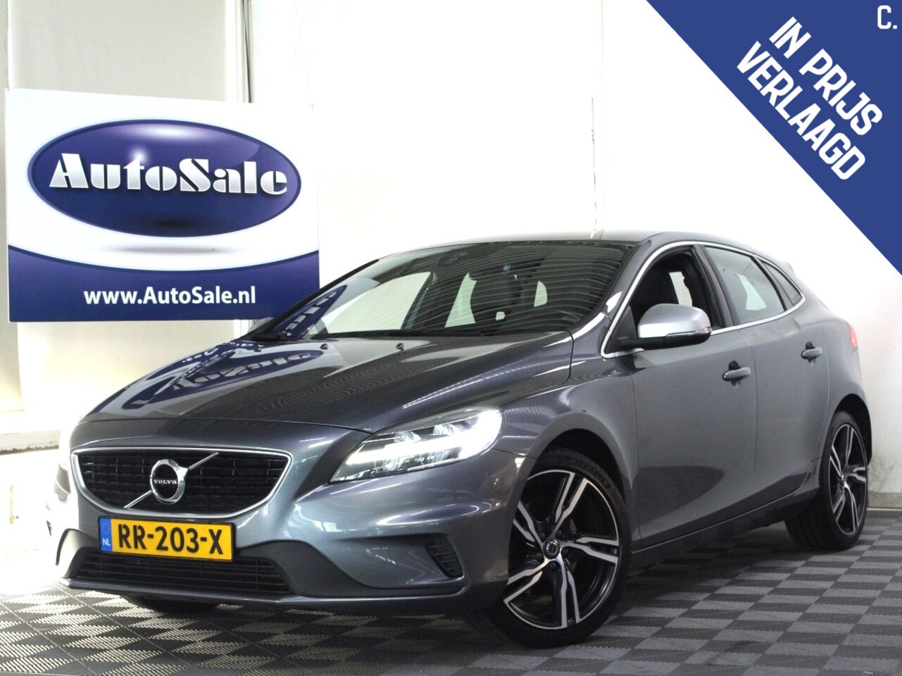 Volvo V40 - 2.0 T4 R-Design Polestar 210pk NAP 1eEIG LEDER NAV STOELVW '18 - AutoWereld.nl