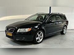 Volvo V70 - 2.0F Summum LEER / XENON / YOUNGTIMER