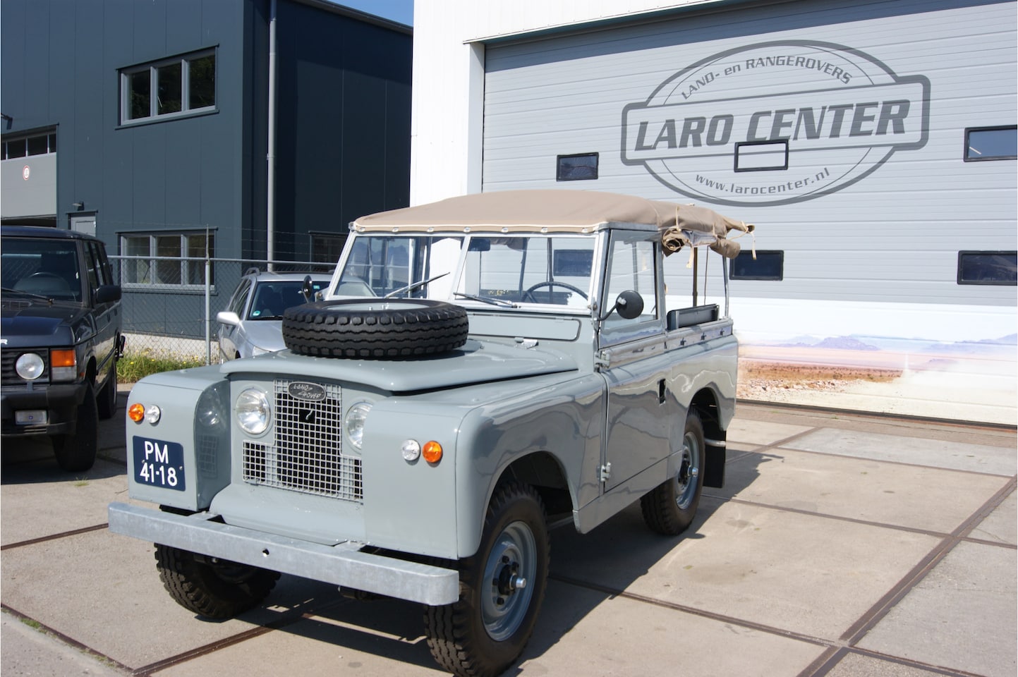 Land Rover 88 - serie 2a softtop - AutoWereld.nl