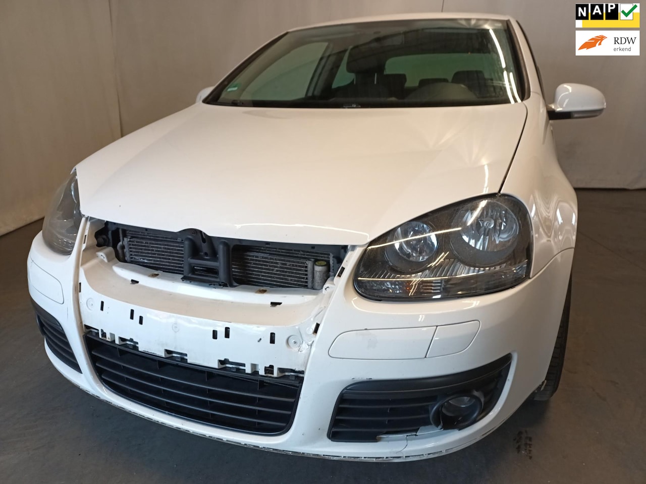 Volkswagen Golf - 1.4 TSI Comfortline - Airco - Navi - Export - Schade - AutoWereld.nl