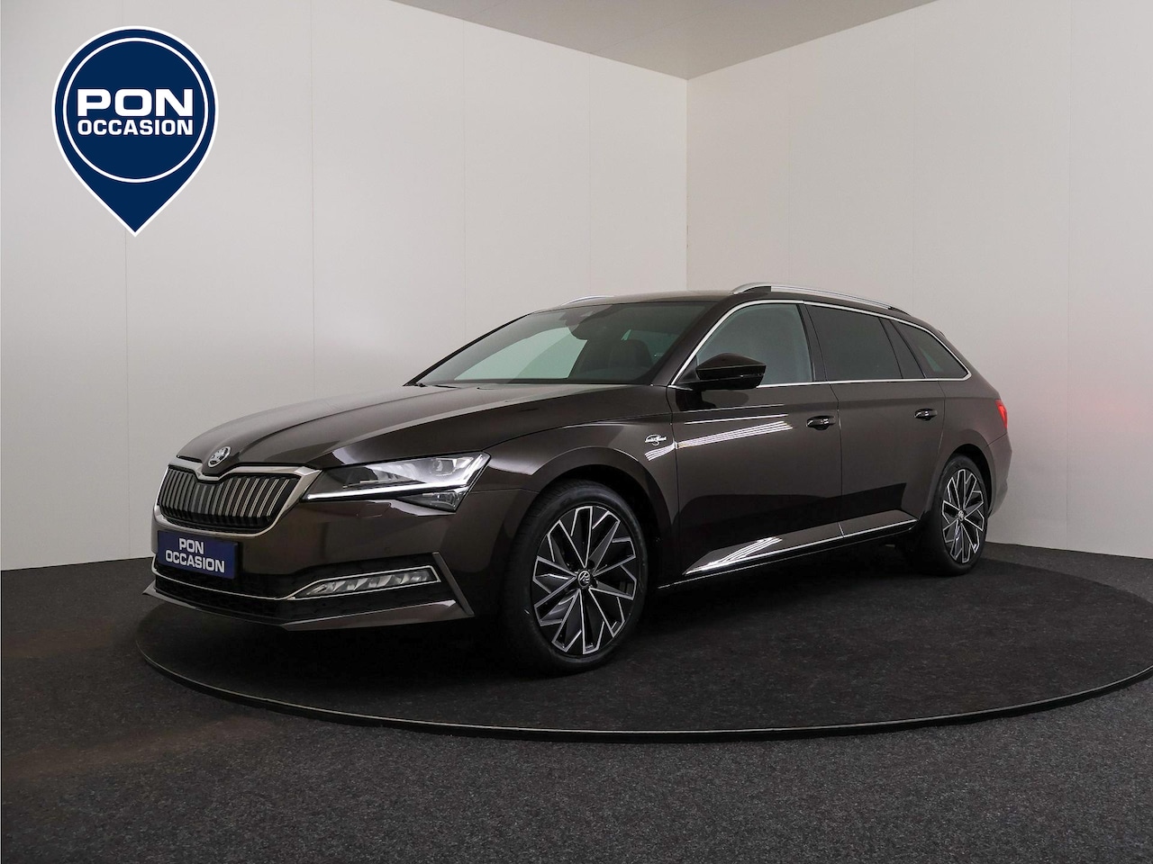 Skoda Superb Combi - 1.4 TSI 218 PK iV Laurin & Klement | NIEUW BINNEN | - AutoWereld.nl