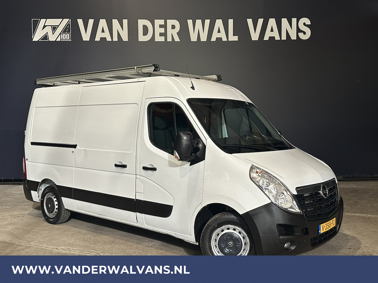 Opel Movano - 2.3 CDTI BiTurbo 145pk L2H2 Euro6 Airco | Imperiaal | Navigatie | Camera 2500kg Trekhaak, - AutoWereld.nl