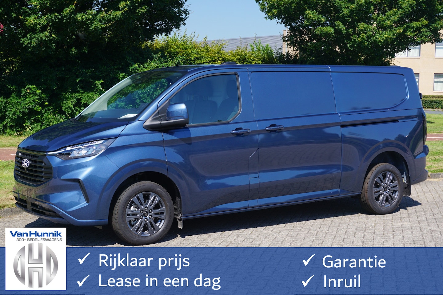 Ford Transit Custom - 300L 170PK Aut. Limited MY2024 Adap. Cruise, Sync 4 Navi + Cam, 17" LM, LED 2x Schuifdeur! - AutoWereld.nl