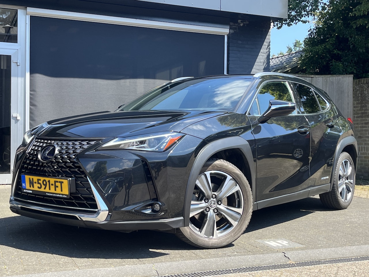 Lexus UX - 250h Executive Line CLIMA / CRUISE / NAVI - AutoWereld.nl