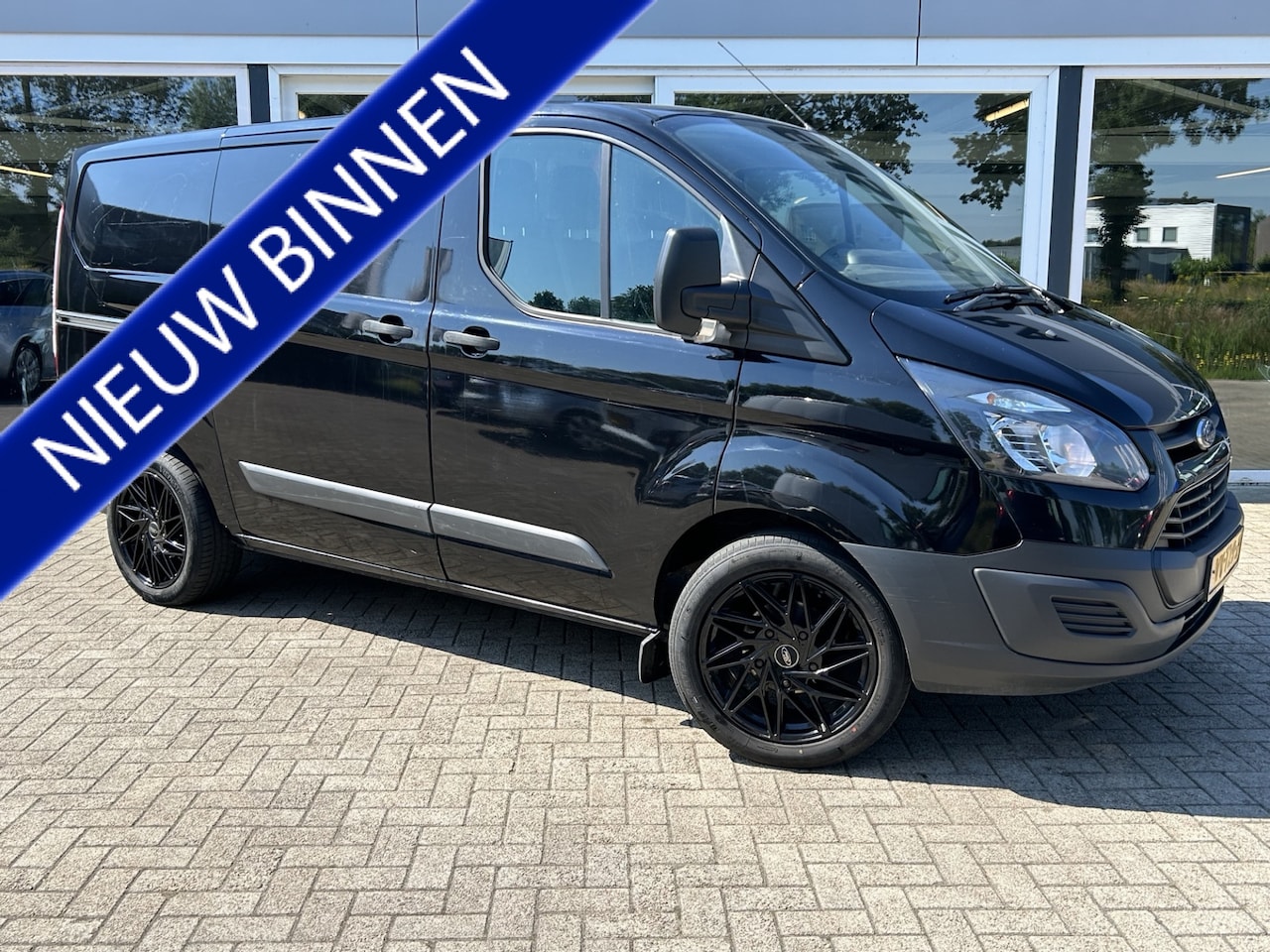 Ford Transit Custom - 270 2.2 TDCI L1H1 Economy Edition Trekhaak / Schuifdeur / Airco / Telefoon - AutoWereld.nl