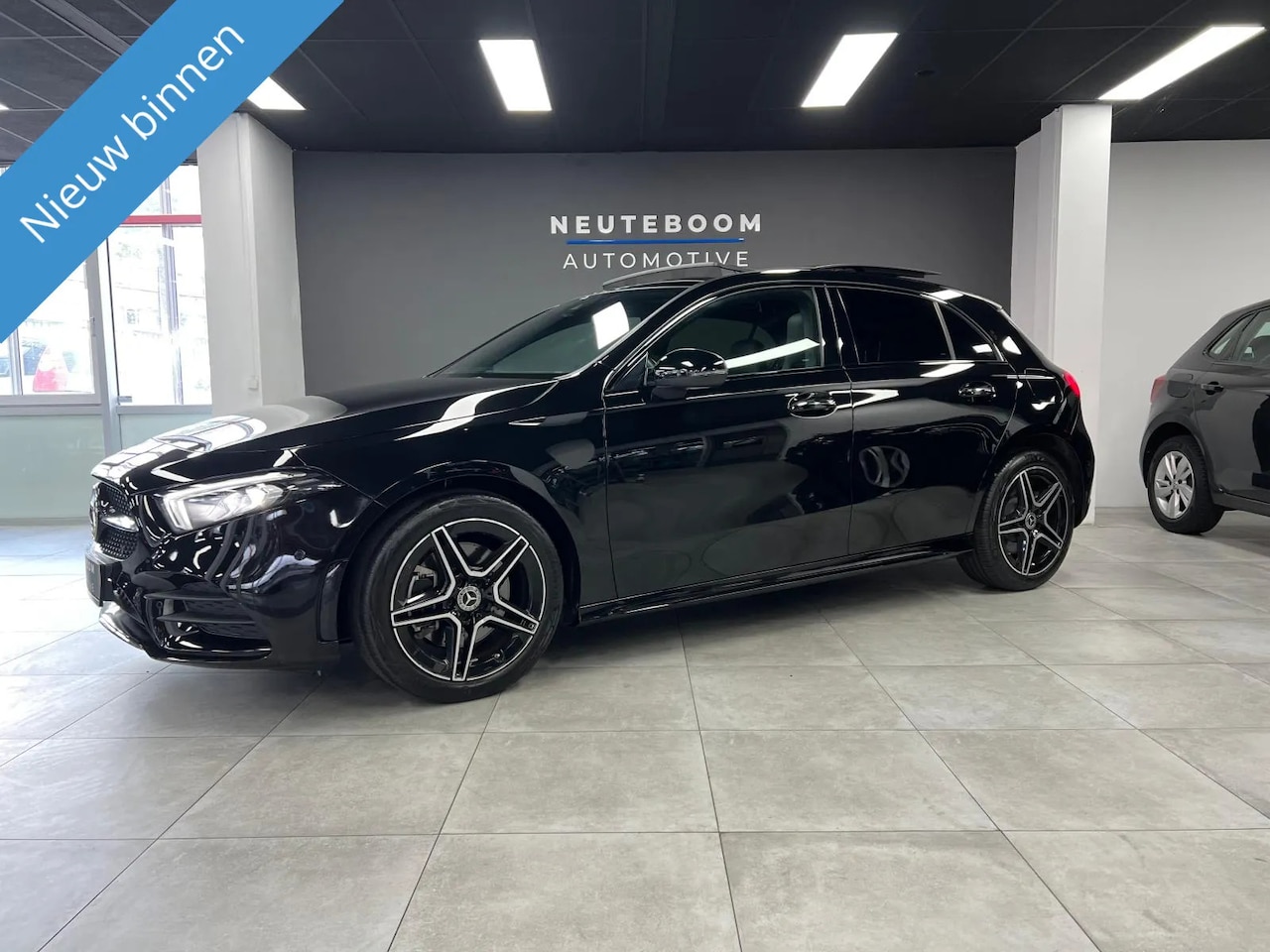 Mercedes-Benz A-klasse - 250 e AMG Pano | Widescreen | Sfeerve - AutoWereld.nl