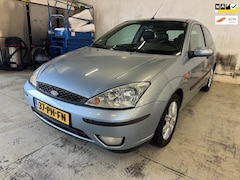 Ford Focus - 1.6-16V Futura