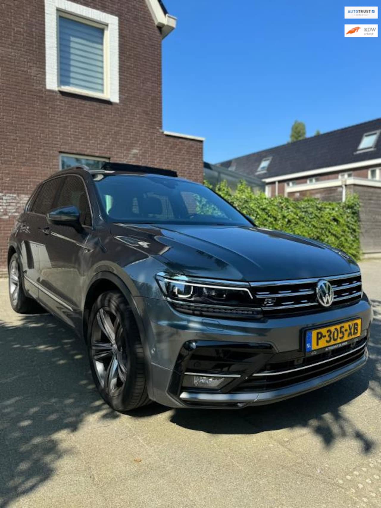 Volkswagen Tiguan - 2.0 TSI 4M DSG Full R-line/Pano/HUD/360/Trekhaak/Leder - AutoWereld.nl