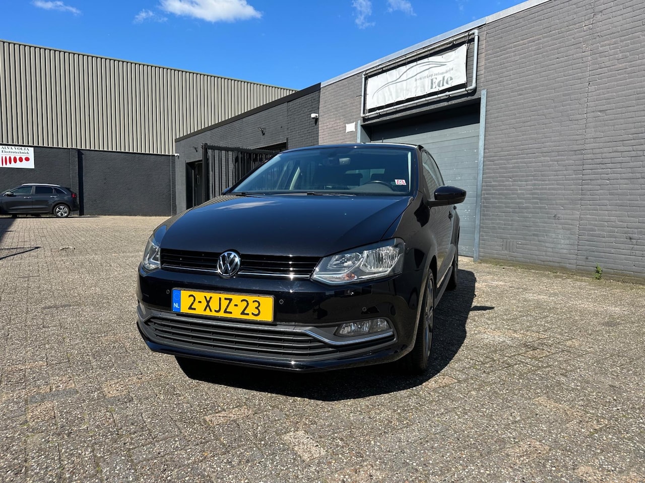 Volkswagen Polo - 1.2 TSI First Edition Clima Cruise Navi PDC LM-Wielen APK NAP. - AutoWereld.nl