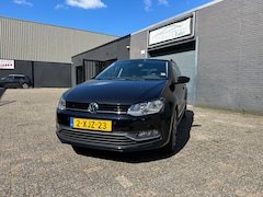 Volkswagen Polo - 1.2 TSI Highline Clima Cruise Navi PDC LM-Wielen APK NAP