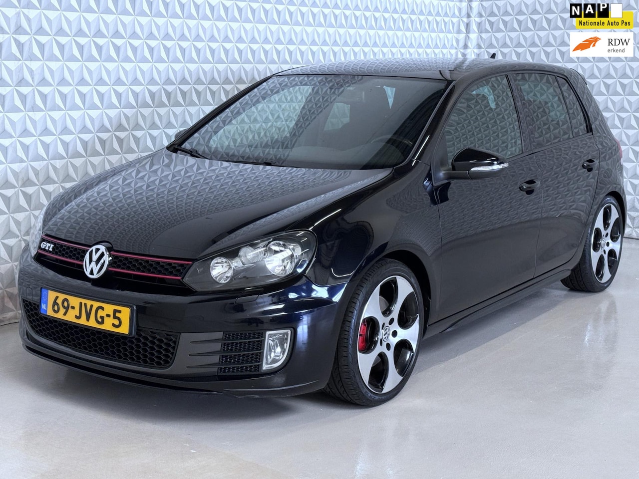 Volkswagen Golf - 2.0 GTI 5drs Origineel NL / 165.000km (2009) - AutoWereld.nl