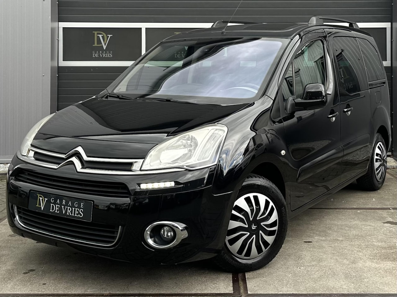 Citroën Berlingo - 1.6 VTi XTR Premium Panoramadak Trekhaak Garantie - AutoWereld.nl