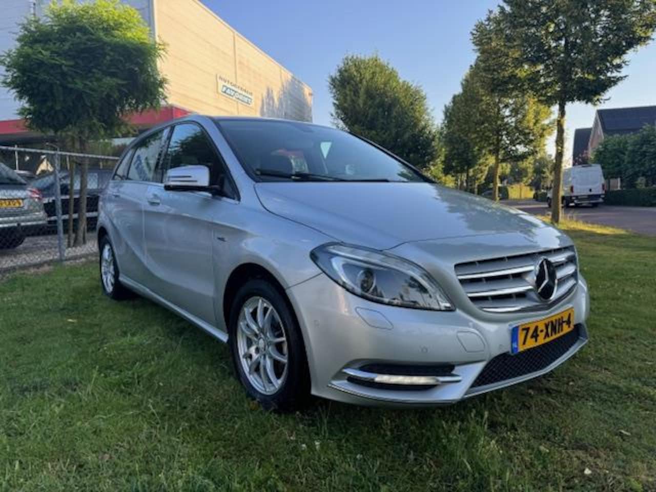 Mercedes-Benz B-klasse - 180 AMBITION/THAAK/XENON/NAV/PDC/CLIMA - AutoWereld.nl