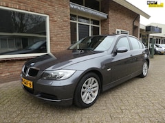 BMW 3-serie - 316i Business Line Navi