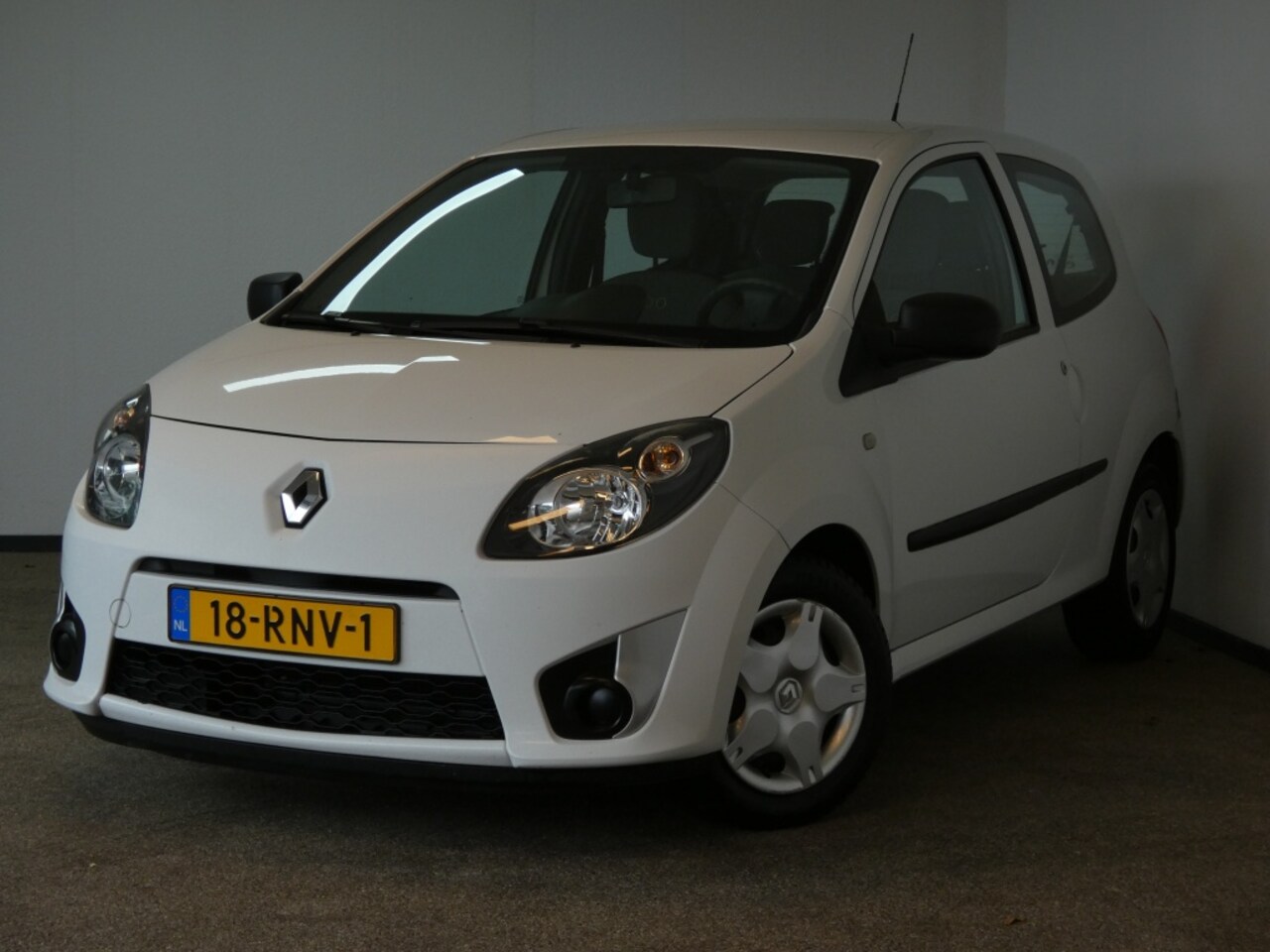 Renault Twingo - 1.2-16V Authentique Nwe APK Airco - AutoWereld.nl