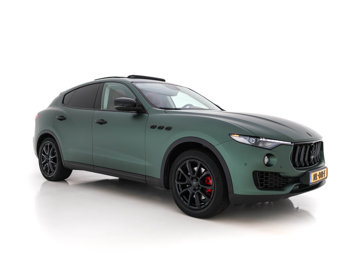 Maserati Levante - 3.0 V6 D AWD Aut. *PANO | VOLLEDER | XENON | MEMORY-PACK | KEYLESS | CAMERA | DAB+ | NAVI- - AutoWereld.nl