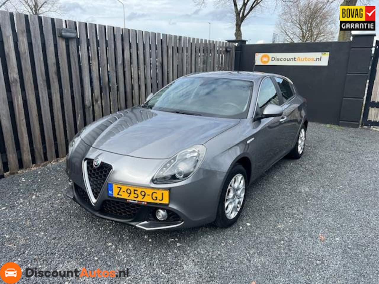 Alfa Romeo Giulietta - 1.4 Turbo MultiAir Super AUTOMAAT - AutoWereld.nl