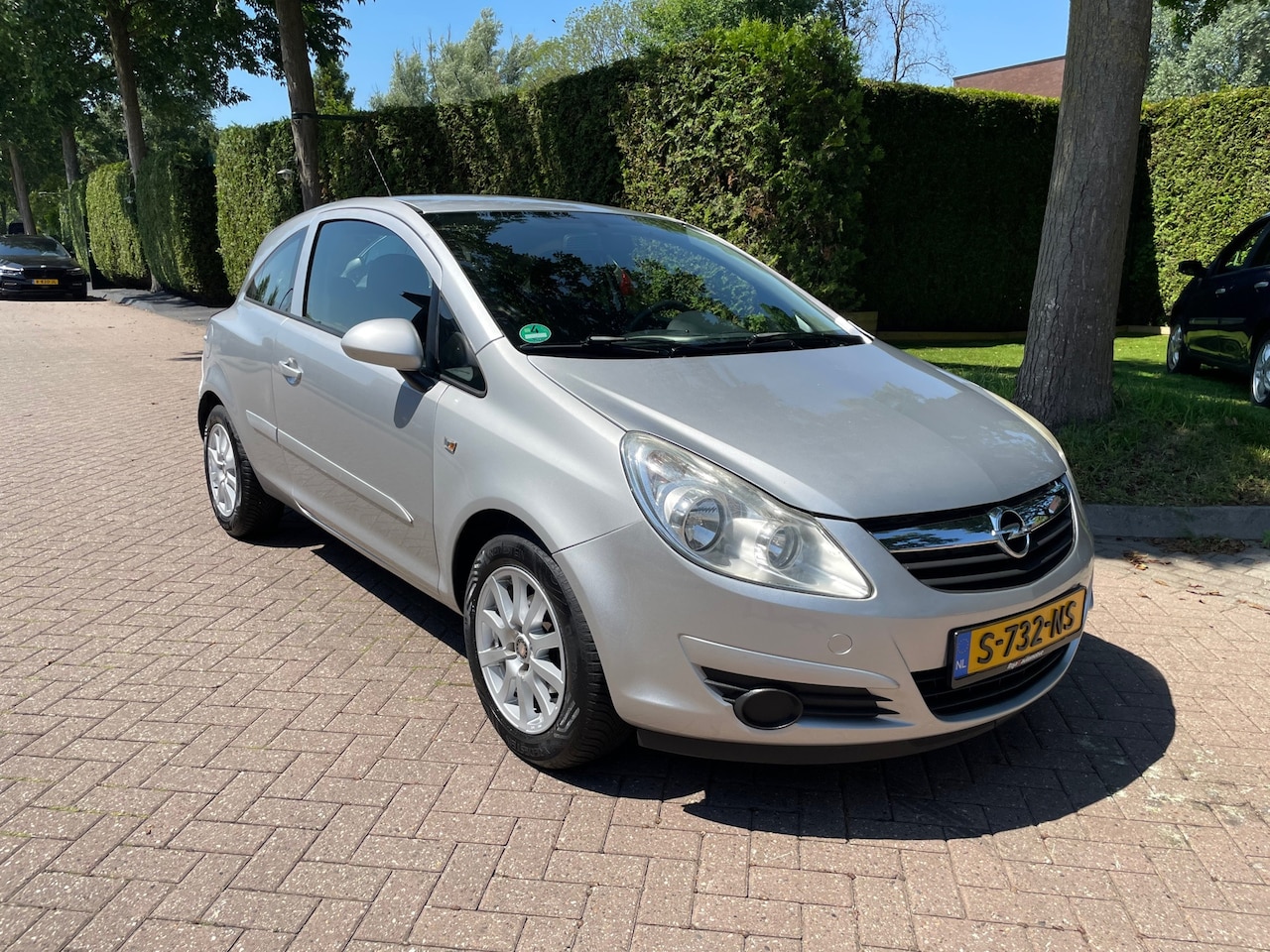 Opel Corsa - 1.2-16V Essentia AIRCO/NWE KETTING/ NWE APK. - AutoWereld.nl