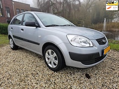 Kia Rio - 1.4 X-pect 5-deurs AIRCO *apk:06-2025