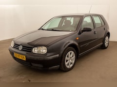 Volkswagen Golf - 1.8 5V Trendline