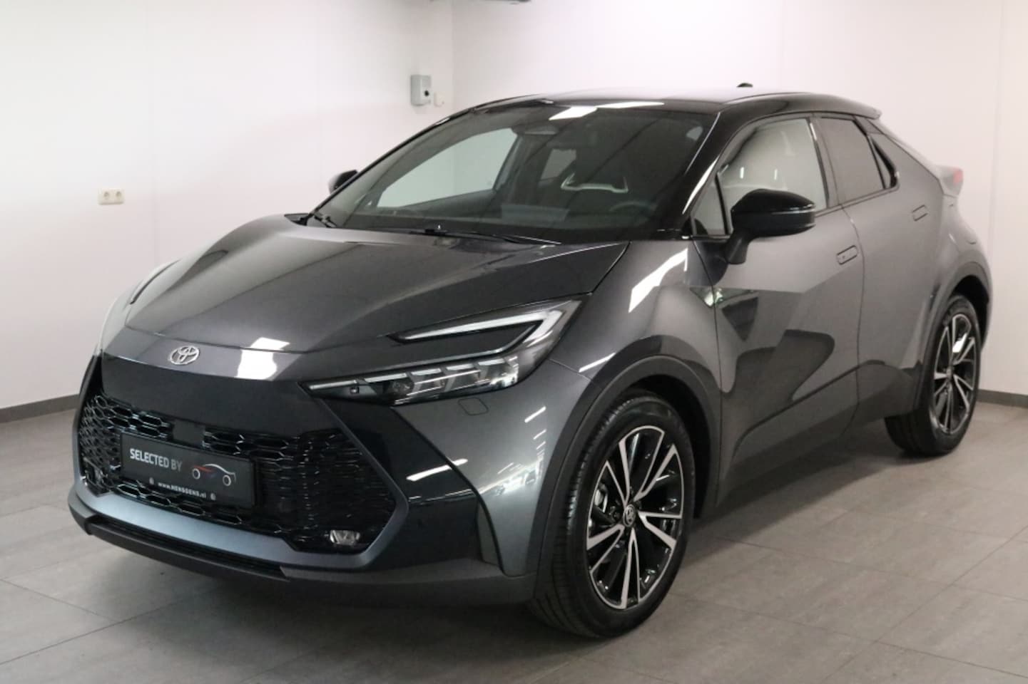 Toyota C-HR - Hybrid 140 Executive JBL Two-Tone - AutoWereld.nl