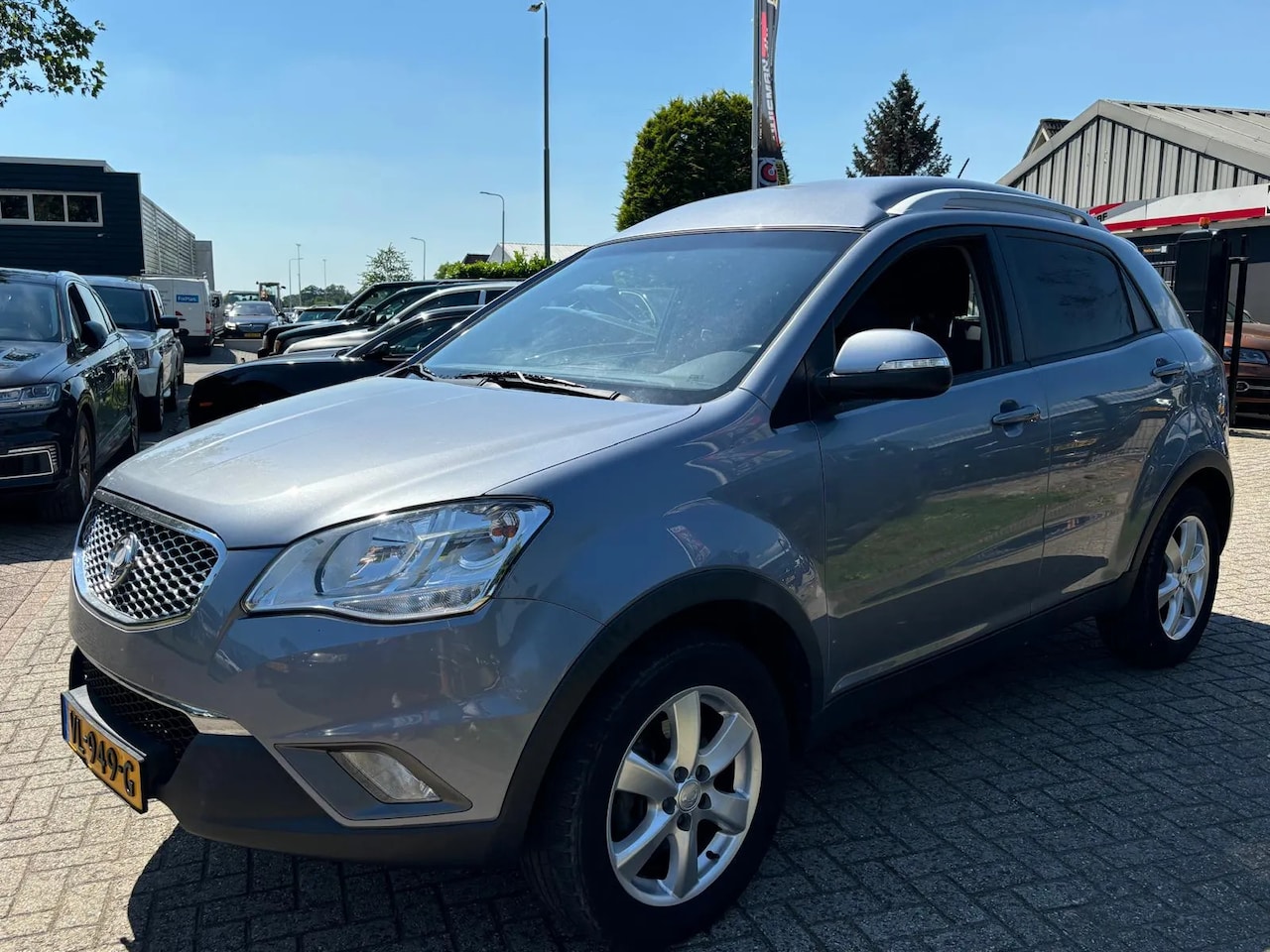 SsangYong Korando - 2.0 Grijs Kenteken LPG 2015 Bedrijfsauto - AutoWereld.nl