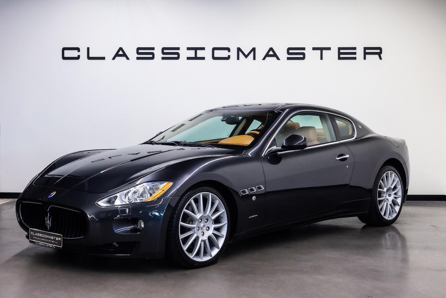 Maserati GranTurismo - 4.7 S Btw auto, Fiscale waarde € 22.000,- (€ 45.413,22 Ex B.T.W) DEALER AUTO - AutoWereld.nl