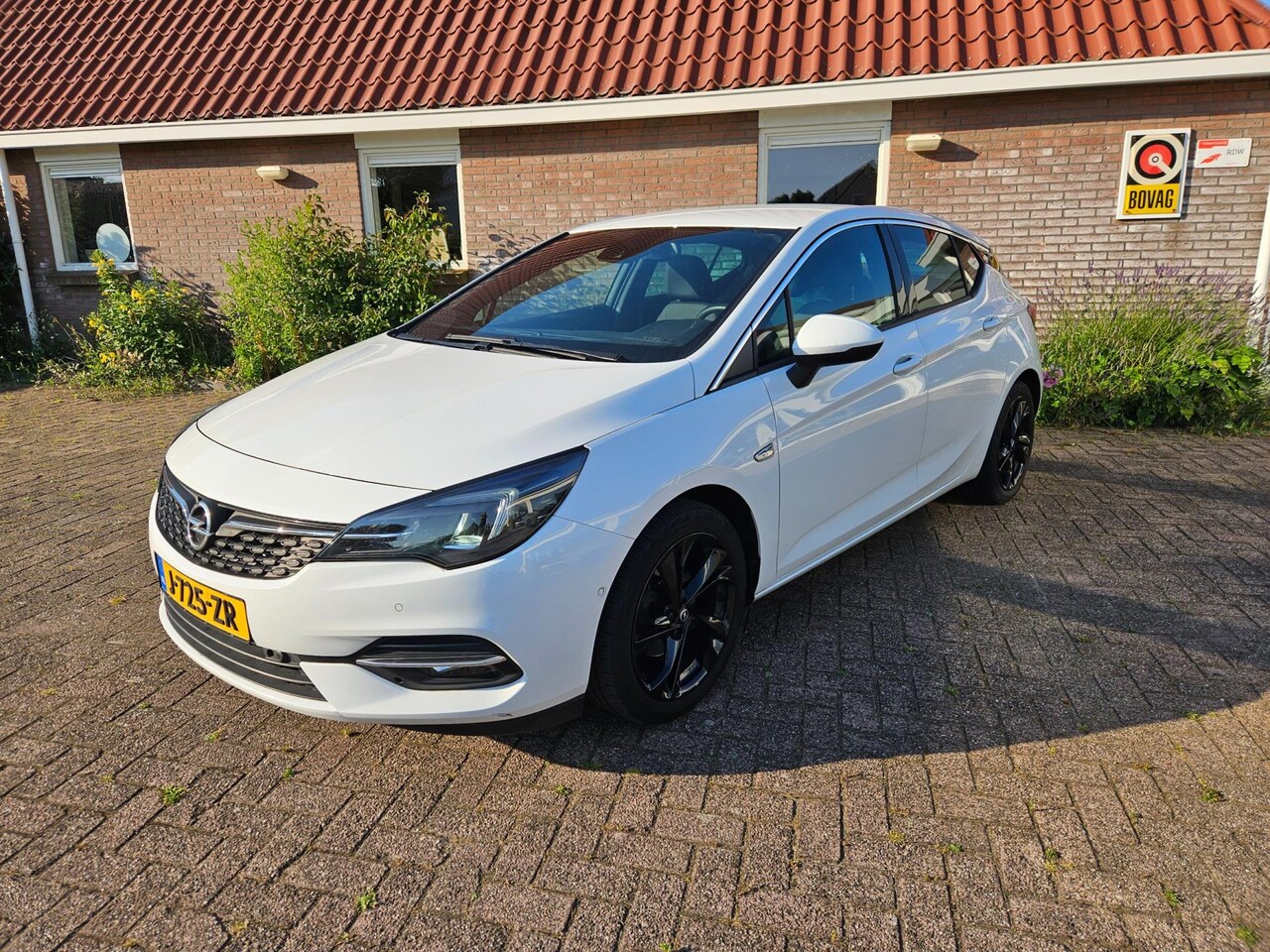 Opel Astra - 1.2 Business Elegance 1.2 Business Elegance - AutoWereld.nl