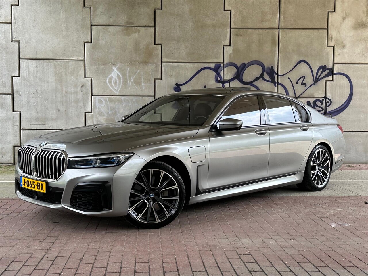 BMW 7-serie - (g11) 745e HE M Sport Dr Ass Schuifd A - AutoWereld.nl