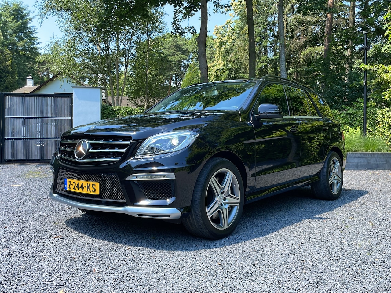 Mercedes-Benz M-klasse - AMG 63 V8-4MATIC *SCHUIF/KANTELDAK*XENON*LEDER*NAVI*CAMERA*DISTRONIC*LUCHTVERING*SFEERVERL - AutoWereld.nl