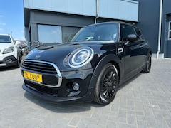 MINI Cooper - 1.5i Aut. Navigatie Leder 136PK