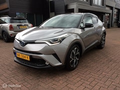 Toyota C-HR - 1.8 Hybrid Bi-Tone org Ned Nav Camera Leder Nap 18"