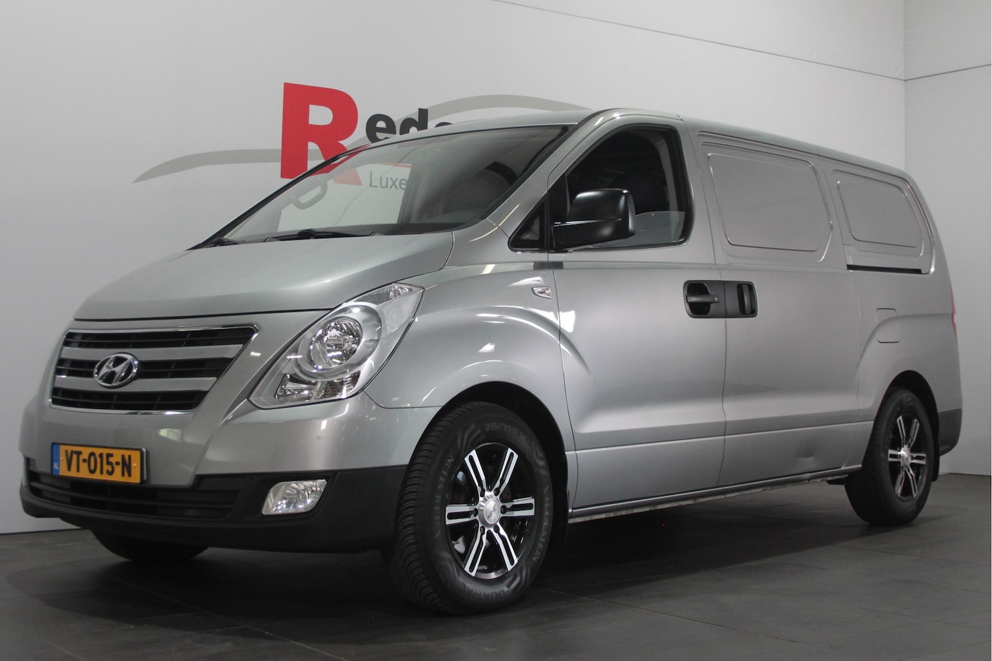 Hyundai H 300 - 2.5 CRDi Dynamic - Dubb. deur / Airco / Radio cd - AutoWereld.nl