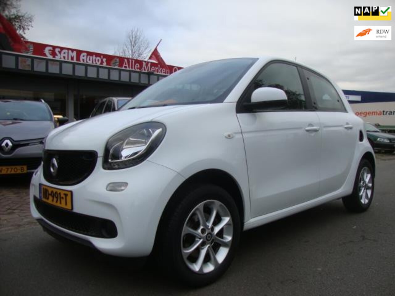 Smart Forfour - 1.0 Joy Edition 1.0 Joy Edition ( BJ 2015 +Airco ) - AutoWereld.nl