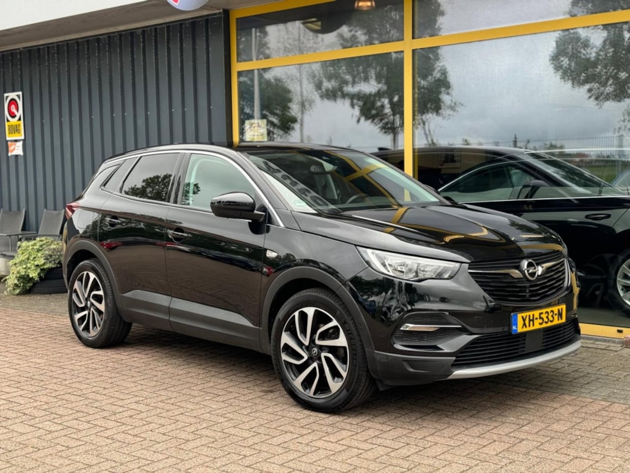 Opel Grandland X - 1.2 Turbo Bus. Ex. - AutoWereld.nl