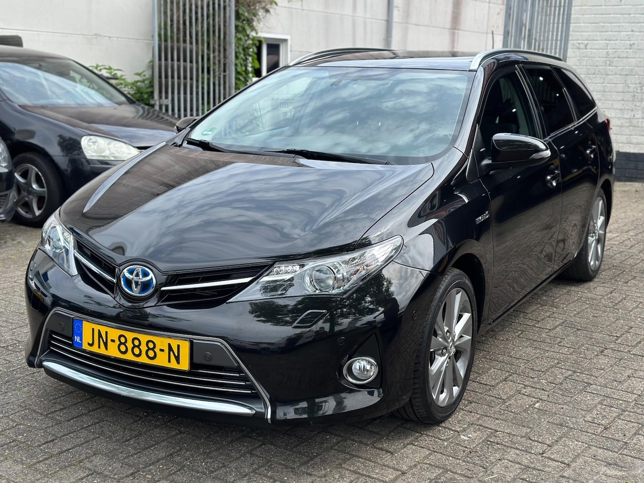 Toyota Auris Touring Sports - 1.8 Hybrid Executive bj:2014 Camera Cruise Control Stoelverwarming NAP - AutoWereld.nl